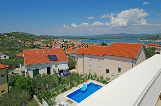 Matoc Apartments Murter Bagian luar foto