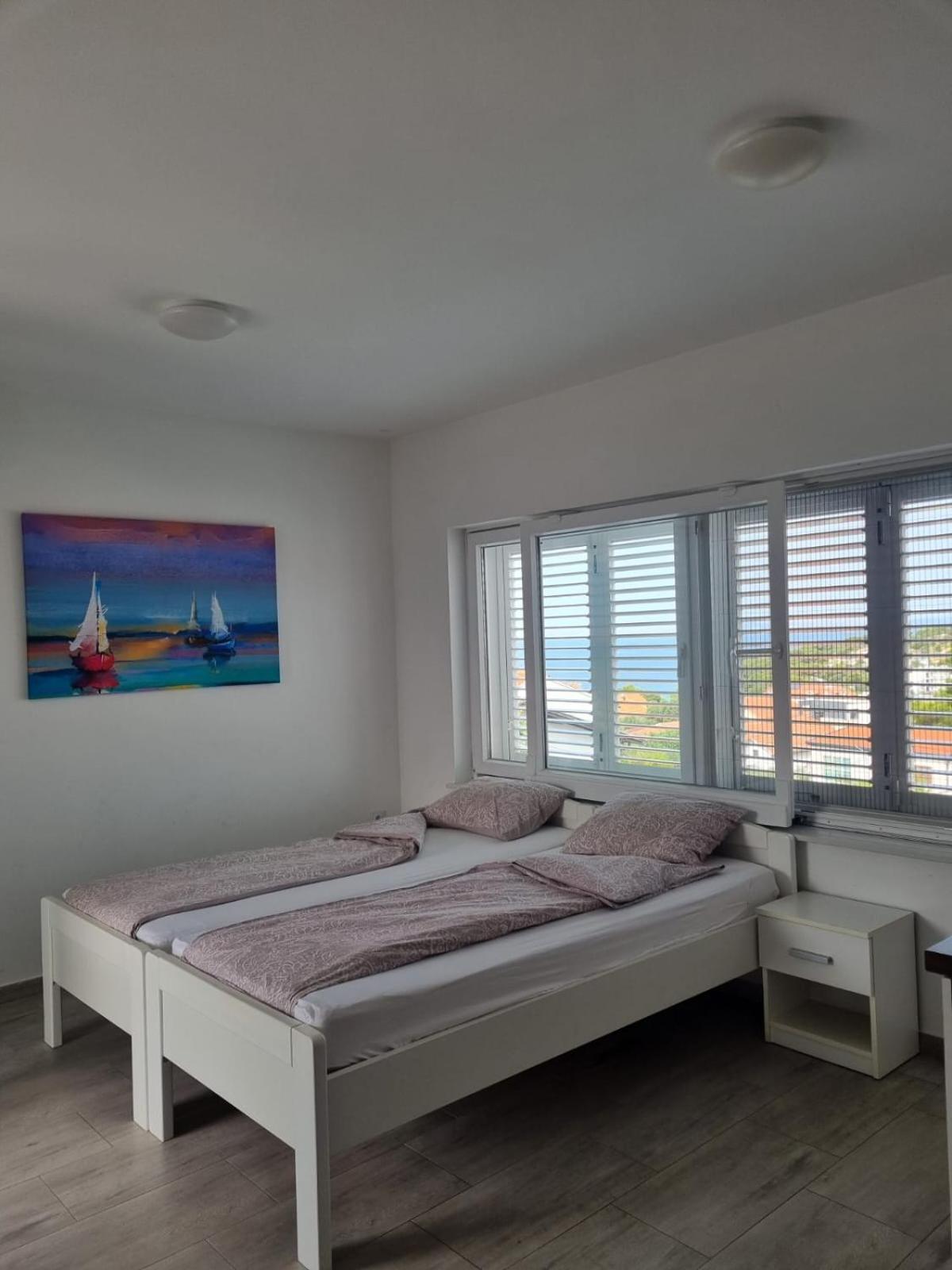 Matoc Apartments Murter Bagian luar foto